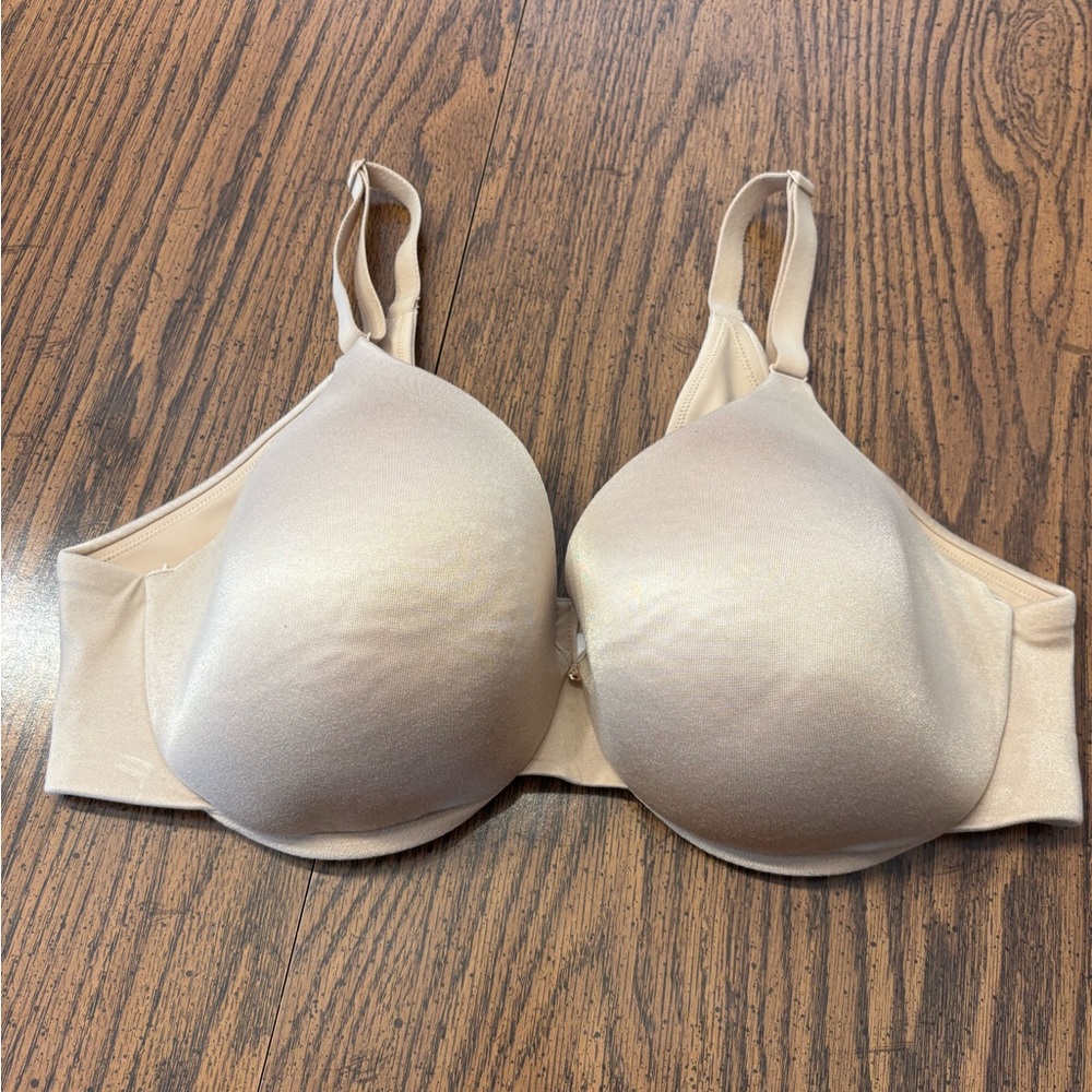 Cacique Backsmoother lightly lined full coverage bra 42D